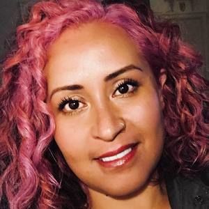 Meet your Posher, Paola